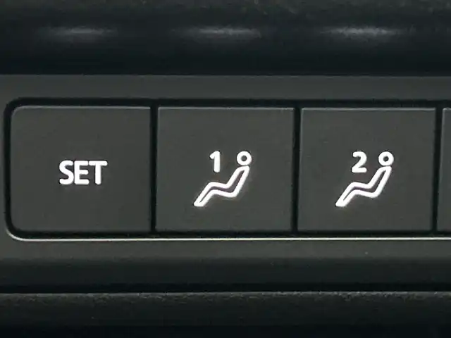 マツダ ＣＸ－３０ 20S Lパッケージ 神奈川県 2019(令1)年 3.1万km ソウルレッドクリスタルM マツダコネクトナビ/SD　DVD　フルセグ　AM　FM　Bluetooth　USB　メモリーオーディオ　HDMI/全方位モニター/BOSEプレミアムサウンド/追従クルーズコントロール/前後ソナー/前後側方接近車両検知/アイドリングストップ/スマートブレーキサポート/アダプティブLEDヘッドライト/ディスタンス＆スピードアラート/パワーバックドア/レザーシート/D席パワーシート/D席メモリーシート/前席シートヒーター/レザーシート/ステアリングヒーター/革巻きステアリング/ドライバーモニタリング/ビルトインETC/電子パーキングブレーキ/ヘッドアップディスプレイ/スマホ連携/スマートキー/プッシュスタート/純正18インチアルミホイル/純正リアスポイラー/デイタイムランニングライト