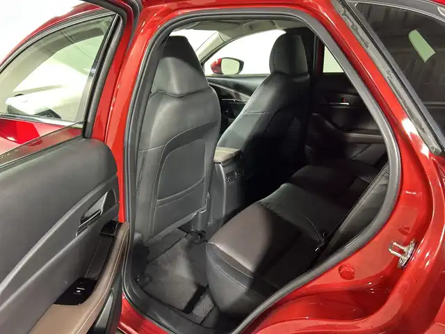 マツダ ＣＸ－３０ 20S Lパッケージ 神奈川県 2019(令1)年 3.1万km ソウルレッドクリスタルM マツダコネクトナビ/SD　DVD　フルセグ　AM　FM　Bluetooth　USB　メモリーオーディオ　HDMI/全方位モニター/BOSEプレミアムサウンド/追従クルーズコントロール/前後ソナー/前後側方接近車両検知/アイドリングストップ/スマートブレーキサポート/アダプティブLEDヘッドライト/ディスタンス＆スピードアラート/パワーバックドア/レザーシート/D席パワーシート/D席メモリーシート/前席シートヒーター/レザーシート/ステアリングヒーター/革巻きステアリング/ドライバーモニタリング/ビルトインETC/電子パーキングブレーキ/ヘッドアップディスプレイ/スマホ連携/スマートキー/プッシュスタート/純正18インチアルミホイル/純正リアスポイラー/デイタイムランニングライト