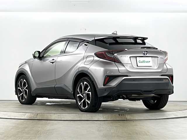 トヨタ Ｃ－ＨＲ ハイブリッド 1．8G 愛知県 2019(平31)年 1.3万km メタルストリームM 純正9インチナビ（NSZT-Y68T）/（フルセグ/ＣＤ/ＤＶＤ/Ｂｌｕｅｔｏｏｔｈ）　/バックカメラ　/ビルトインＥＴＣ2.0/純正ドライブレコーダー　/衝突軽減ブレーキ/ハーフレザーシート/シートヒーター/レーンキープアシスト　/レーダークルーズコントロール　/シートヒーター/LEDヘッドライト/オートハイビーム/オートライト/純正アルミホイール/純正フロアマット