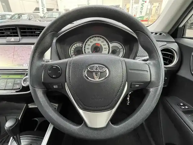 トヨタ カローラ フィールダー 1．5G 岡山県 2012(平24)年 3.9万km スーパーホワイトⅡ 登録時走行距離38.127km/純正ナビ：NSCD-W62/(AM/FM/TV/Bluetooth)/ビルトインETC/スペアキー/オートエアコン/ヘッドライトレベライザー/ステアリングスイッチ/電動格納ミラー/ドアバイザー/リモコンキー/取扱説明書/メンテナンスノート