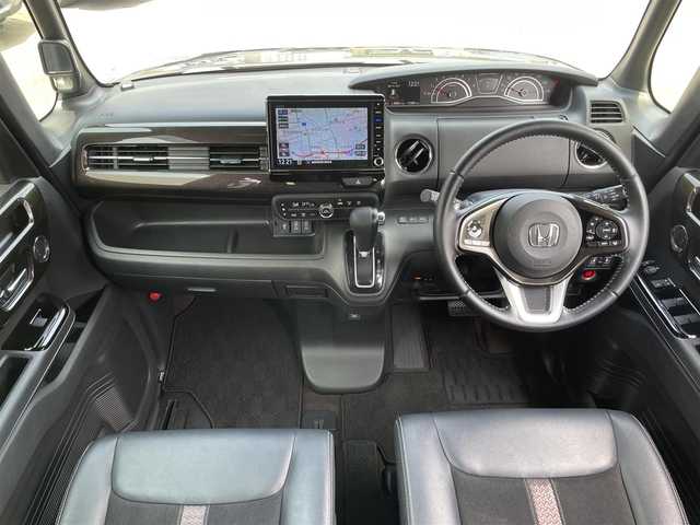 ホンダ Ｎ ＢＯＸ カスタム G EX ターボ ホンダセンシング 滋賀県 2018(平30)年 11.3万km プレミアムグラマラスブロンズP (株)IDOMが運営する【じしゃロン草津店】の自社ローン専用車両になりますこちらは現金またはオートローンご利用時の価格です。自社ローンご希望の方は別途その旨お申付け下さい
