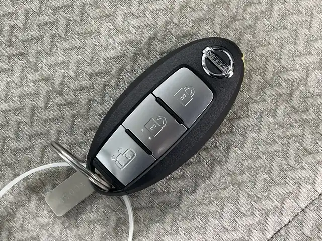 日産 ルークス X 栃木県 2021(令3)年 0.8万km ブラック バックカメラ/全方位カメラ/プロパイロット/・エマージェンシーブレーキ/・車線逸脱警報/・先行発進車お知らせ/・速度標識表示/・道路標識表示/・ソナー/・ふらつき警報/片側パワースライドドア/禁煙車/オートライト/LEDヘッドライト/スマートキー/プッシュスタート/アイドリングストップ/ステアリングスイッチ/電動格納ミラー