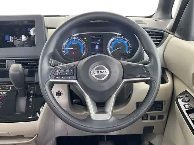 日産 ルークス X 栃木県 2021(令3)年 0.8万km ブラック バックカメラ/全方位カメラ/プロパイロット/・エマージェンシーブレーキ/・車線逸脱警報/・先行発進車お知らせ/・速度標識表示/・道路標識表示/・ソナー/・ふらつき警報/片側パワースライドドア/禁煙車/オートライト/LEDヘッドライト/スマートキー/プッシュスタート/アイドリングストップ/ステアリングスイッチ/電動格納ミラー