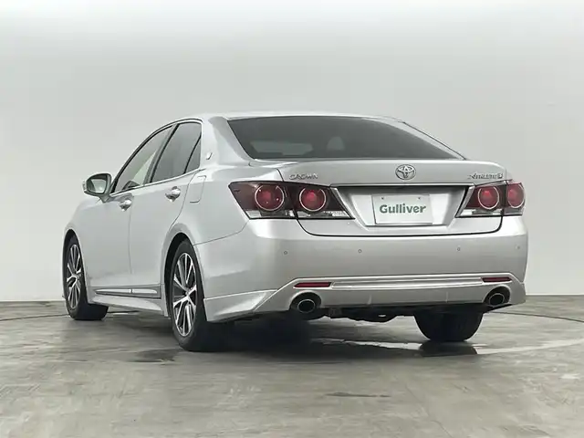 トヨタ クラウン アスリート S-T 福島県 2015(平27)年 4.7万km シルバーM トヨタセーフティセンス/・プリクラッシュセーフティシステム/・レーンディパーチャーアラート /・レーダークルーズコントロール/・アダプティブハイビーム/・オートマチックハイビーム/・盗難防止装置/純正SDナビゲーション/【TV/BT/CD/DVD/AM・FM/AUX/】/・バックカメラ/ETC/コーナーセンサー前後/レザーシート/・パワーシート（D席・N席）/・シートヒーター/・エアシート/プッシュスタート/・スマートキー/・スペアキー/LEDライト/・オートライト/・フォグランプ/革巻きステアリング/・ステアリングスイッチ/パドルシフト/純正フロアマット/電動格納ウィンカーミラー/詰め込み冬タイヤ/カーテンエアバック
