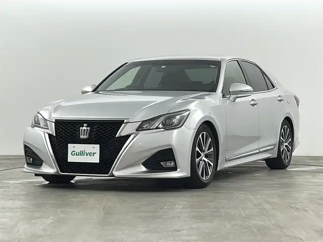 トヨタ クラウン アスリート S-T 福島県 2015(平27)年 4.7万km シルバーM トヨタセーフティセンス/・プリクラッシュセーフティシステム/・レーンディパーチャーアラート /・レーダークルーズコントロール/・アダプティブハイビーム/・オートマチックハイビーム/・盗難防止装置/純正SDナビゲーション/【TV/BT/CD/DVD/AM・FM/AUX/】/・バックカメラ/ETC/コーナーセンサー前後/レザーシート/・パワーシート（D席・N席）/・シートヒーター/・エアシート/プッシュスタート/・スマートキー/・スペアキー/LEDライト/・オートライト/・フォグランプ/革巻きステアリング/・ステアリングスイッチ/パドルシフト/純正フロアマット/電動格納ウィンカーミラー/詰め込み冬タイヤ/カーテンエアバック