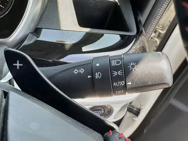 スズキ スペーシア カスタム HYBRID XS ターボ 滋賀県 2018(平30)年 7万km ピュアホワイトパール/ブラック2トーン 純正8型ナビ【CD/DVD/SD/Bluetooth/フルセグ】/全方位カメラ/両側パワースライドドア/衝突軽減ブレーキ/D席シートヒーター/LEDヘッドライト/オートライト/オートマチックハイビーム/コーナーセンサー/ビルトインETC/アイドリングストップ/プッシュスタート/スマートキー/ステアリングスイッチ/オートエアコン