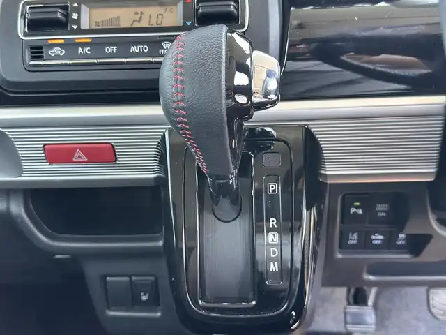 スズキ スペーシア カスタム HYBRID XS ターボ 滋賀県 2018(平30)年 7万km ピュアホワイトパール/ブラック2トーン 純正8型ナビ【CD/DVD/SD/Bluetooth/フルセグ】/全方位カメラ/両側パワースライドドア/衝突軽減ブレーキ/D席シートヒーター/LEDヘッドライト/オートライト/オートマチックハイビーム/コーナーセンサー/ビルトインETC/アイドリングストップ/プッシュスタート/スマートキー/ステアリングスイッチ/オートエアコン