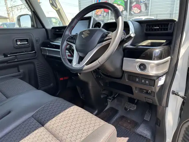 スズキ スペーシア カスタム HYBRID XS ターボ 滋賀県 2018(平30)年 7万km ピュアホワイトパール/ブラック2トーン 純正8型ナビ【CD/DVD/SD/Bluetooth/フルセグ】/全方位カメラ/両側パワースライドドア/衝突軽減ブレーキ/D席シートヒーター/LEDヘッドライト/オートライト/オートマチックハイビーム/コーナーセンサー/ビルトインETC/アイドリングストップ/プッシュスタート/スマートキー/ステアリングスイッチ/オートエアコン