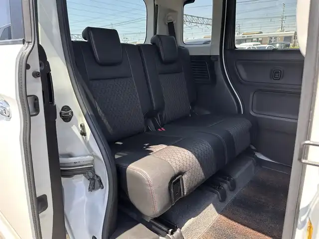 スズキ スペーシア カスタム HYBRID XS ターボ 滋賀県 2018(平30)年 7万km ピュアホワイトパール/ブラック2トーン 純正8型ナビ【CD/DVD/SD/Bluetooth/フルセグ】/全方位カメラ/両側パワースライドドア/衝突軽減ブレーキ/D席シートヒーター/LEDヘッドライト/オートライト/オートマチックハイビーム/コーナーセンサー/ビルトインETC/アイドリングストップ/プッシュスタート/スマートキー/ステアリングスイッチ/オートエアコン
