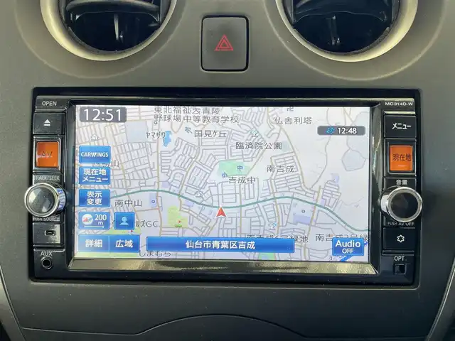 日産 ノート X 宮城県 2016(平28)年 6.3万km ブリリアントホワイトパール 純正メモリナビ/CD/DVD/SD/BT/フルセグTV/バックカメラ/エマージェンシーブレーキ/レーンキープアシスト/アイドリングストップ/横滑り防止装置/オートライト/ETC/プッシュスタート/スマートキー/スペアキー/取扱説明書