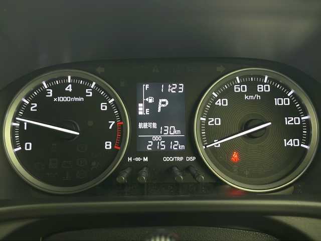 ダイハツ キャスト スタイル G VS SAⅢ 秋田県 2023(令5)年 2.2万km シャイニングホワイトパール 4WD/純正ナビ/（FM/AM/フルセグTV/Bluetooth/DVD/CD）/全方位カメラ/バックカメラ/横滑り防止装置/レーンキープアシスト/衝突軽減装置/コーナーセンサー/アイドリングストップ/ETC/ステアリングリモコン/前席シートヒーター/LEDヘッドライト/オートライト/オートハイビーム/ヘッドライトレベライザー/プッシュスタート/スマートキー/純正アルミホイール/純正フロアマット/ドアバイザー