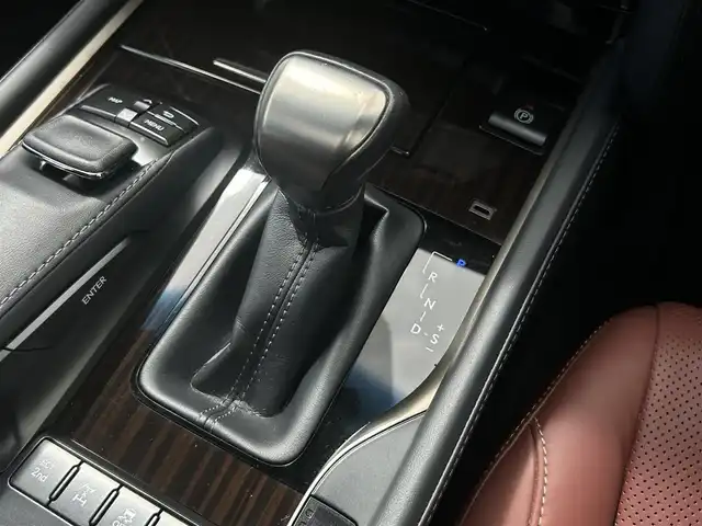 レクサス ＬＸ 570 茨城県 2019(令1)年 2.3万km ソニッククォーツ ワンオ-ナ- /SR /モデリスタエアロ /マクレビ /HUD /クールBOX/パノラミックビューモニター /OP21inAW /茶革 /シ-トヒ-タ- /ベンチレ-ション /M付パワーシート  /パワーテールゲート /プリクラッシュSFT /ACC /LKA /BSM /三眼LED /ルーフレール /ナビ /TV/DVD/CD/USB/ETC2.0/禁煙車