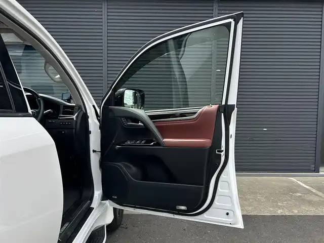 レクサス ＬＸ 570 茨城県 2019(令1)年 2.3万km ソニッククォーツ ワンオ-ナ- /SR /モデリスタエアロ /マクレビ /HUD /クールBOX/パノラミックビューモニター /OP21inAW /茶革 /シ-トヒ-タ- /ベンチレ-ション /M付パワーシート  /パワーテールゲート /プリクラッシュSFT /ACC /LKA /BSM /三眼LED /ルーフレール /ナビ /TV/DVD/CD/USB/ETC2.0/禁煙車