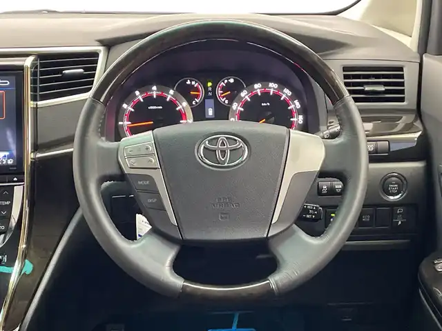トヨタ アルファード 240S タイプゴールドⅡ 栃木県 2014(平26)年 3.1万km ホワイトパールクリスタルシャイン アルパイン製ナビ(EX1000)/(フルセグTV・Bluetooth・CD・SD)/バックカメラ/フリップダウンモニター/ドライブレコーダー/前後コーナーセンサー/オットマン/ウォークスルー/電動リアゲート/社外マフラー/ローダウン/両側パワースライドドア/ビルトインETC/スマートキー/スペアキー1本/HIDヘッドライト/オートライト/ドアバイザー/取扱説明書