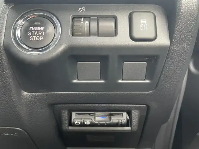 スバル レヴォーグ 1．6GT－S アイサイト 青森県 2014(平26)年 10.2万km ダークグレーメタリック 4WD/社外メモリナビ・フルセグTV/CD・DVD・Bluetooth・SD/バックカメラ/前席パワーシート/アイサイトver3/プリクラッシュブレーキ/追従クルーズコントロール/アクティブレーンキープ/サイド・カーテンエアバッグ/パドルシフト/ビルトインETC/純正フロアマット/LEDヘッドライト/フォグランプ/リアフォグランプ/純正18インチアルミ