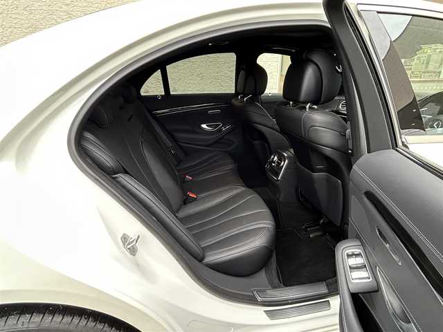 メルセデス・ベンツ Ｓ４００ AMGライン 大阪府 2017(平29)年 1.8万km ダイヤモンドホワイト サンルーフ/黒革シート/冷暖エアシート/パワーシート/パワートランク/純正ナビ フルセグTV BT USB/全方位カメラ/ビルトインETC/衝突被害軽減ブレーキ/レーダークルーズコントロール/レーンアシスト/ブラインドスポットモニタ/オートマチックハイビーム/LEDオートヘッドライト/リアフォグ/コーナーセンサー/スマートキー 2個/ステアリングリモコン/19インチアルミホイール/W サイド カーテン エアバッグ/保証書 取説/禁煙車