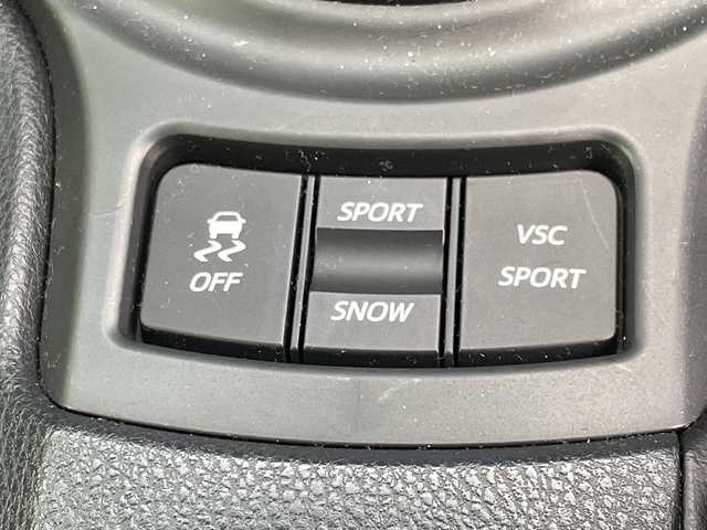 スバル ＢＲＺ R 福岡県 2015(平27)年 8.6万km WRブルーパール 社外ナビ/（Bluetooth/TV/AM/FM/CD/DVD）/バックカメラ/純正16インチアルミホイール/ETC/横滑り防止装置/純正フロアマット/ISOFIX/電格ミラー/保証書/取扱説明書