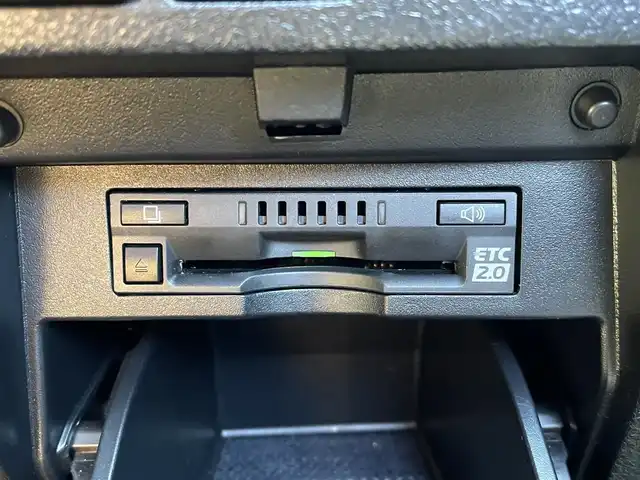 トヨタ アルファード S Cパッケージ 千葉県 2019(令1)年 5万km ホワイトパールクリスタルシャイン モデリスタエアロ(F/S/R)/モデリスタシグネチャーイルミブレード/サンルーフ/黒レザーシート/純正9インチSDナビ【NSZT-Y68T】/・CD/DVD/MSV/Bluetooth/フルセグ/純正12.1インチフリップダウンモニター【V12T-R68C】/デジタルインナーミラー/両後パワースライドドア/パワーバックドア/前席パワーシート/前席シートヒーター/前席シートベンチレーション/トヨタセーフティーセンス/・プリクラッシュセーフティー/・レーンディパーチャーアラート/・パーキングサポートブレーキ/・ブラインドスポットモニター/・ロードサインアシスト/・オートマチックハイビーム/・アダプティブクルーズコントロール/スマートキー/前後コーナーセンサー/ローダウン/社外21インチアルミホイール/ステアリングヒーター/純正LED三眼ヘッドライト/フォグランプ/社外ドライブレコーダー/ビルトインETC2.0/サイド＆カーテンエアバッグ