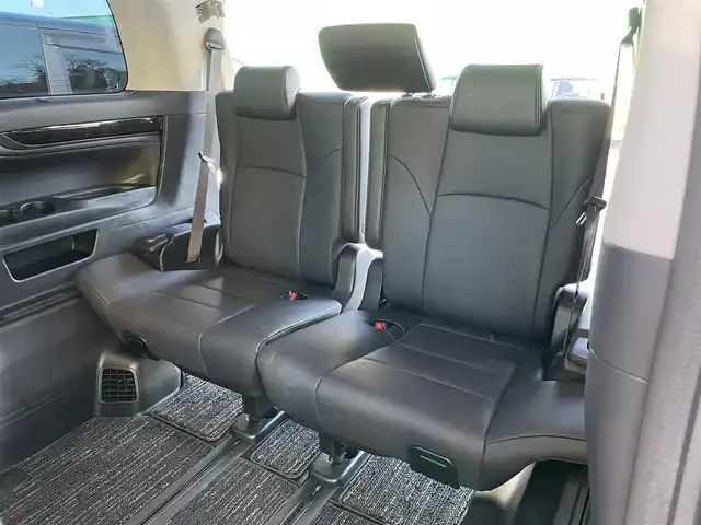 トヨタ アルファード S Cパッケージ 千葉県 2019(令1)年 5万km ホワイトパールクリスタルシャイン モデリスタエアロ(F/S/R)/モデリスタシグネチャーイルミブレード/サンルーフ/黒レザーシート/純正9インチSDナビ【NSZT-Y68T】/・CD/DVD/MSV/Bluetooth/フルセグ/純正12.1インチフリップダウンモニター【V12T-R68C】/デジタルインナーミラー/両後パワースライドドア/パワーバックドア/前席パワーシート/前席シートヒーター/前席シートベンチレーション/トヨタセーフティーセンス/・プリクラッシュセーフティー/・レーンディパーチャーアラート/・パーキングサポートブレーキ/・ブラインドスポットモニター/・ロードサインアシスト/・オートマチックハイビーム/・アダプティブクルーズコントロール/スマートキー/前後コーナーセンサー/ローダウン/社外21インチアルミホイール/ステアリングヒーター/純正LED三眼ヘッドライト/フォグランプ/社外ドライブレコーダー/ビルトインETC2.0/サイド＆カーテンエアバッグ