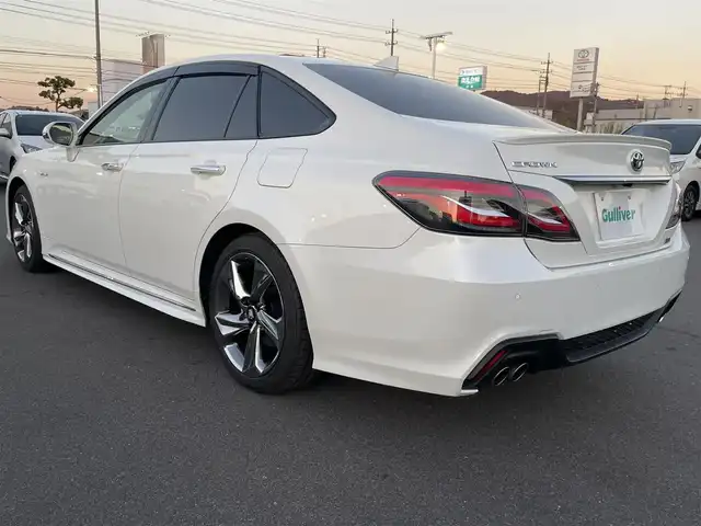 トヨタ クラウン ハイブリッド RS アドバンス 岡山県 2019(平31)年 9.9万km ホワイトパールクリスタルシャイン 登録時走行距離98483km/純正ナビ/フルセグTV(AM/FM/CD/DVD/Bluetooth)/バックカメラ/ビルトインETC/ヘッドアップディスプレイ/ドライブレコーダー/トヨタセーフティセンス/・ブラインドスポットモニター/・レーダークルーズコントロール/・オートマチックハイビーム/・プリクラッシュセーフティ/・レーンディバーチャーアラート/横滑り防止装置/オートブレーキホールド/D/N席パワーシート/D/N席シートヒーター/ステアリングヒーター/ハーフレザーシート/シートメモリー/フロアマット/18インチ純正AW