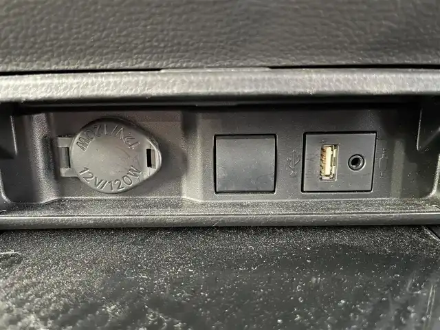 トヨタ クラウン ハイブリッド RS アドバンス 岡山県 2019(平31)年 9.9万km ホワイトパールクリスタルシャイン 登録時走行距離98483km/純正ナビ/フルセグTV(AM/FM/CD/DVD/Bluetooth)/バックカメラ/ビルトインETC/ヘッドアップディスプレイ/ドライブレコーダー/トヨタセーフティセンス/・ブラインドスポットモニター/・レーダークルーズコントロール/・オートマチックハイビーム/・プリクラッシュセーフティ/・レーンディバーチャーアラート/横滑り防止装置/オートブレーキホールド/D/N席パワーシート/D/N席シートヒーター/ステアリングヒーター/ハーフレザーシート/シートメモリー/フロアマット/18インチ純正AW