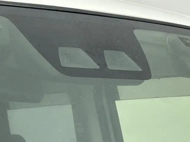 トヨタ ルーミー カスタムG 道央・札幌 2019(令1)年 0.7万km パールホワイトⅢ ・４WD/・寒冷地仕様/・社外ＳＤナビゲーション（AVN-R9W）/　ＣＤ／ＤＶＤ／ＳＤ／フルセグ／ＢＴ/・バックカメラ/・ETC/・両側パワースライドドア/・純正エンジンスターター/・前後コーナーセンサー/・横滑り防止装置/・衝突軽減ブレーキ/・先行車発進通知/・前後コーナーセンサー/・社外ドライブレコーダー前方録画/・クルーズコントロール/・前席シートヒーター/・純正AW14インチ/・スマートキー/・プッシュスタート/・純正フロアマット/・ウォークスルー/・オートライト/・LEDヘッドライト/・フロントフォグランプ/・レーンキープアシスト/・２列目サンシェード/・ワイパーデアイサー/・ステアリングスイッチ