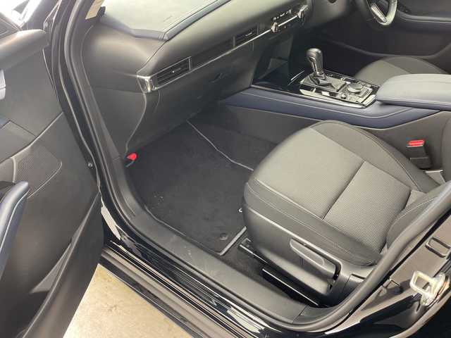 マツダ ＣＸ－３０ 20S プロアクティブ 兵庫県 2021(令3)年 4.1万km ジェットブラックマイカ ・純正10.25インチナビ/Bluetooth/USB/HDMI/TV//Apple CarPlay/Android Auto/・バックカメラ/・ビルトインETC/・スマートブレーキサポート/・パーキングセンサー/・ディスタンス＆スピードアラート/・レーンキープアシストシステム/・前後側方接近車両検知/・車線逸脱警報システム/・ブラインドスポットモニタリング/・速度標識警報/・アダプティブドライビングディスプレイ/・レーダークルーズコントロール/・オートマチックハイビーム/・ＬＥＤヘッドライト/・オートライト/・パドルシフト/・ステアリングスイッチ/・パワーバックドア/・純正18インチアルミホイール/・純正フロアマット/・スマートキー