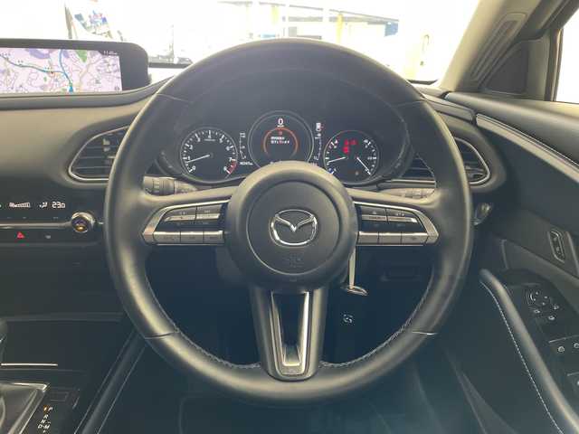 マツダ ＣＸ－３０ 20S プロアクティブ 兵庫県 2021(令3)年 4.1万km ジェットブラックマイカ ・純正10.25インチナビ/Bluetooth/USB/HDMI/TV//Apple CarPlay/Android Auto/・バックカメラ/・ビルトインETC/・スマートブレーキサポート/・パーキングセンサー/・ディスタンス＆スピードアラート/・レーンキープアシストシステム/・前後側方接近車両検知/・車線逸脱警報システム/・ブラインドスポットモニタリング/・速度標識警報/・アダプティブドライビングディスプレイ/・レーダークルーズコントロール/・オートマチックハイビーム/・ＬＥＤヘッドライト/・オートライト/・パドルシフト/・ステアリングスイッチ/・パワーバックドア/・純正18インチアルミホイール/・純正フロアマット/・スマートキー