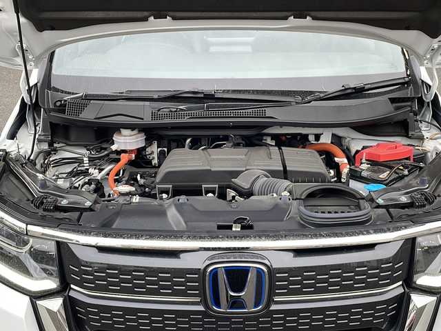 ホンダ ステップワゴン スパーダ eHEV 京都府 2022(令4)年 2万km プラチナホワイトパール ワンオーナー/純正ナビ/フルセグTV/Bluetooth Audio/CD/DVD/バックカメラ/レーダークルーズコントロール/両側パワースライドドア/パドルシフト/ビルトインETC/前後ドラレコ/パワーバックドア/シートヒーター(D.N席)/電動パーキングブレーキ/ステアリングスイッチ/オートライト/電格ウィンカーミラー/オートリトラクタブルミラー/プッシュスタート/純正ドアバイザー/純正フロアマット/保証書/取説/スペアキー