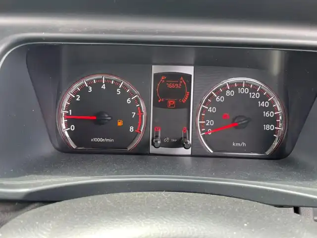 日産 セレナ ハイウェイスター Vセレクション 茨城県 2009(平21)年 7.7万km ディープカシス 純正ナビ/バックカメラ/ETC/キセノンライト/フロントフォグランプ/純正16インチアルミホイール/両側電動スライドドア/電格ミラー/フリップダウンモニター/サマータイヤ積み込み