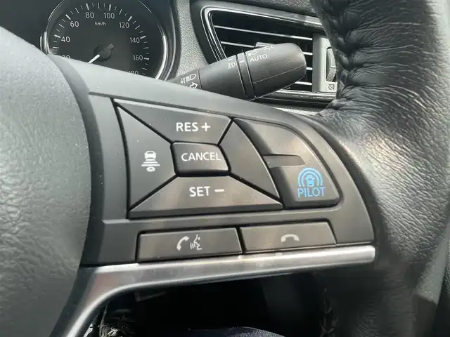 日産 エクストレイル 20Xi 長野県 2018(平30)年 1.5万km ダイヤモンドブラック 純正ナビ/Bluetooth/フルセグテレビ（キャンセラー有）/ETC/全方位カメラ/電動リアゲート/コーナーセンサー前後/ブレーキオートホールド/電子制御パーキング/デジタルインナー/クルーズコントロール（追従機能有）/オートライト/スペアキー/保証書/取り扱い説明書/純正AW付サマータイヤ積込