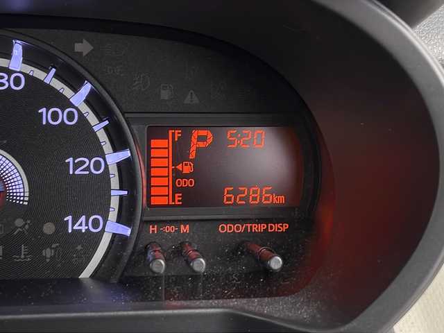 ダイハツ ムーヴ X リミテッドⅡ SAⅢ 鹿児島県 2020(令2)年 0.7万km パールホワイトⅢ ワンオーナー/純正ディスプレイオーディオ/Bluetooth/バックカメラ/衝突被害軽減システム/LEDライト/オートライト/オートマチックハイビーム/シートヒーター/アイドリングストップ/横滑り防止装置/スマートキー /アイドリングストップ/取扱説明書