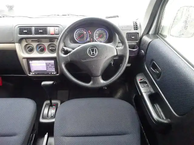 ホンダ バモス ホビオ G 静岡県 2013(平25)年 4.3万km アラバスターシルバーメタリック ワンオーナー・禁煙車/4WD/carrozzeria SDナビ/（CD/DVD/SD/BT）/Yupiteru 前後ドライブレコーダー/ETC/前席パワーウィンドウ/両側スライドドア/リモコンキー/純正フロアマット/バイザー/保証書、取扱説明書
