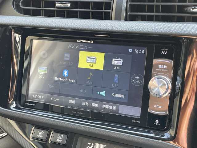 トヨタ アクア G G’s 滋賀県 2014(平26)年 6.8万km ライムホワイトパールクリスタルシャイン 禁煙車/社外ナビ/CD/DVD/Bluetooth/フルセグTV/バックカメラ/ハーフレザーシート/シートヒーター/ETC/ステアリングスイッチ/LEDヘッドライト/オートライト/プッシュスタート/スマートキー/純正アルミホイール