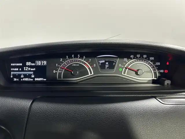 ホンダ Ｎ ＢＯＸ カスタム G EX ターボ ホンダセンシング 大阪府 2018(平30)年 4.7万km プラチナホワイトパール 純正ナビ(フルセグ/DVD再生/Bluetooth) バックカメラ ETC 両側パワースライドドア ハーフレザー 衝突軽減 レーダークルコン レーンアシスト スマートキー プッシュスタート ドラレコ