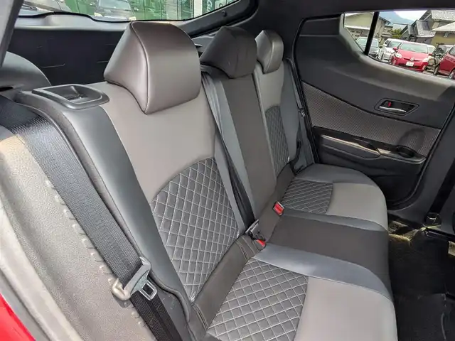 トヨタ Ｃ－ＨＲ G 福井県 2020(令2)年 4.1万km エモーショナルレッドⅡ ワンオーナー車/純正18インチAW/全車速追従機能付クルーズコントロール/前後コーナーセンサー/ビルトインETC/LEDヘッドライト/Fフォグ/SOSボタン/オートホールド/衝突被害軽減システム/純正メモリナビ/レーンキープアシスト/横滑り防止装置/盗難防止装置/アイドリングストップ/スタッドレスタイヤ積込/ダブル＋サイドエアバッグ/カーテンエアバッグ/純正フロアマット