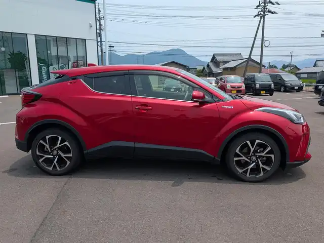 トヨタ Ｃ－ＨＲ G 福井県 2020(令2)年 4.1万km エモーショナルレッドⅡ ワンオーナー車/純正18インチAW/全車速追従機能付クルーズコントロール/前後コーナーセンサー/ビルトインETC/LEDヘッドライト/Fフォグ/SOSボタン/オートホールド/衝突被害軽減システム/純正メモリナビ/レーンキープアシスト/横滑り防止装置/盗難防止装置/アイドリングストップ/スタッドレスタイヤ積込/ダブル＋サイドエアバッグ/カーテンエアバッグ/純正フロアマット