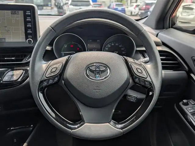 トヨタ Ｃ－ＨＲ G 福井県 2020(令2)年 4.1万km エモーショナルレッドⅡ ワンオーナー車/純正18インチAW/全車速追従機能付クルーズコントロール/前後コーナーセンサー/ビルトインETC/LEDヘッドライト/Fフォグ/SOSボタン/オートホールド/衝突被害軽減システム/純正メモリナビ/レーンキープアシスト/横滑り防止装置/盗難防止装置/アイドリングストップ/スタッドレスタイヤ積込/ダブル＋サイドエアバッグ/カーテンエアバッグ/純正フロアマット