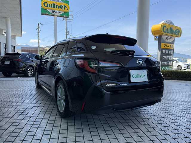 トヨタ カローラツーリング S 京都府 2020(令2)年 5.7万km ブラックマイカ トヨタセーフティセンス/・プリクラッシュセーフティ/・レーントレーシングアシスト/・全車速追従機能付レーダークルーズコンロール/・オートマチックハイビーム/・ロードサインアシスト/純正メモリーナビ、Bluetooth/バックカメラ/ビルトインETC/ステアリングスイッチ/レーダークルーズコントロール/純正16インチアルミホイール