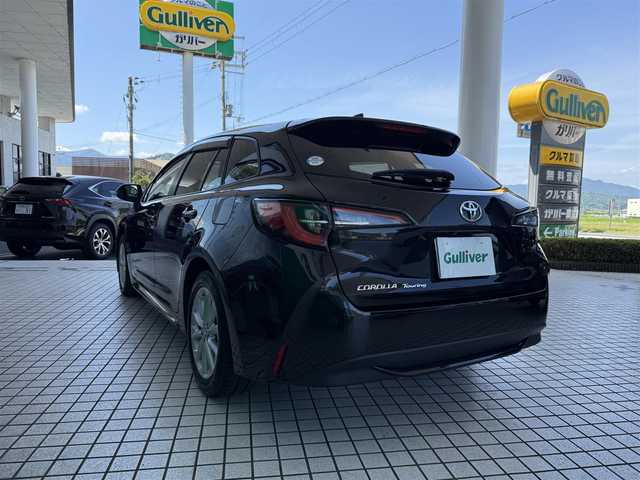 トヨタ カローラツーリング S 京都府 2020(令2)年 5.7万km ブラックマイカ トヨタセーフティセンス/・プリクラッシュセーフティ/・レーントレーシングアシスト/・全車速追従機能付レーダークルーズコンロール/・オートマチックハイビーム/・ロードサインアシスト/純正メモリーナビ、Bluetooth/バックカメラ/ビルトインETC/ステアリングスイッチ/レーダークルーズコントロール/純正16インチアルミホイール
