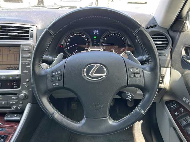 レクサス ＩＳ 250 バージョンL 秋田県 2007(平19)年 7.5万km ブルーイッシュパールクリスタルシャイン ・４WD/・寒冷地仕様/・純正ナビ/・バックカメラ/・ETC/・プッシュスタート/・MTモード付AT/・スマートキー/・クルーズコントロール/・D席＋N席パワーシート/・D席＋N席シートヒーター/・D席＋N席シートクーラー/・前後コーナーセンサー/・サンルーフ/・冬タイヤ積込