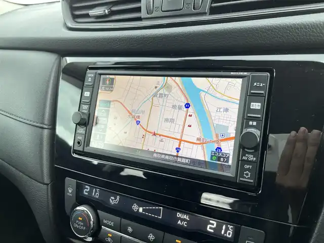 日産 エクストレイル 20X 鳥取県 2018(平30)年 3.3万km ダイヤモンドブラック ４・W・D/ワンオーナー/純正ナビ/TV/CD/BT/バックカメラ/エマージェンシーブレーキ/LEDヘットライト/純正18インチアルミホイール/プッシュエンジンスタート/４WD切替スイッチ/パワーバックドア/合皮レザーシート/アイドリングストップ/スペアキーｘ１/社外アルミスタットレスセット積込/（タイヤ溝　6-7分山）/フロアマット・バイザー