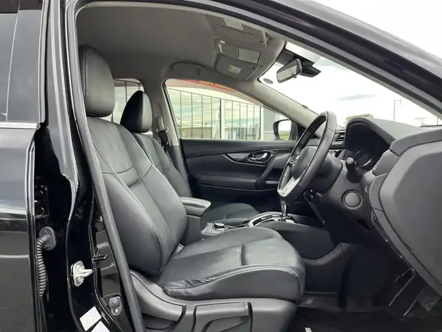 日産 エクストレイル 20X 鳥取県 2018(平30)年 3.3万km ダイヤモンドブラック ４・W・D/ワンオーナー/純正ナビ/TV/CD/BT/バックカメラ/エマージェンシーブレーキ/LEDヘットライト/純正18インチアルミホイール/プッシュエンジンスタート/４WD切替スイッチ/パワーバックドア/合皮レザーシート/アイドリングストップ/スペアキーｘ１/社外アルミスタットレスセット積込/（タイヤ溝　6-7分山）/フロアマット・バイザー