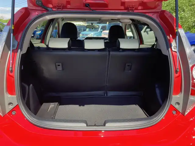 トヨタ アクア G 静岡県 2013(平25)年 7.6万km スーパーレッドⅤ 純正メモリーナビ(NSCP-W62)/　AM FM CD Bluetooth ワンセグ/LEDオートヘッドランプ/革巻きステアリング/ステアリングスイッチ/スマートキー＆プッシュスタート/社外16インチアルミホイール/ECO/EV MODE/スポーツペダル/純正ラゲッジマット/純正フロアマット/レザー調シートカバー/ワンオーナー/ETC/バックモニター