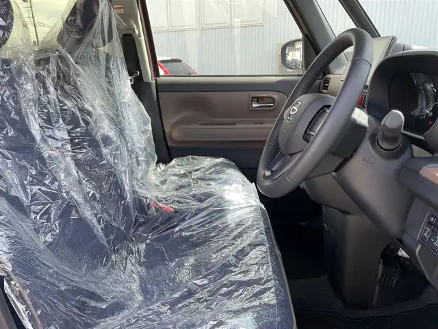 ダイハツ ムーヴ キャンバス セオリー G 石川県 2024(令6)年 0.3万km ファイアークォーツレッドM 純正ディスプレイオーディオ/フルセグTV/バックカメラ/LEDヘッドライト/レーダーブレーキ/スマートキー/プッシュスタート/電動ミラー/両側パワースライドドア/シートヒーター/HDMI端子/保証書