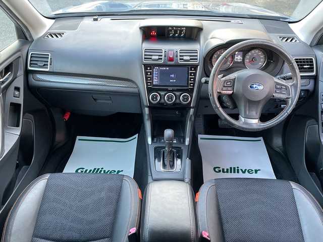 スバル フォレスター Xブレイク 神奈川県 2015(平27)年 5.4万km クォーツブルーP ワンオーナー/純正ディーラーナビ/(CD/DVD/SD/USB/BT/フルセグTV)/バックカメラ/衝突被害軽減ブレーキ/レーンキープアシスト/横滑り防止装置/レーダークルーズコントロール/アイドリングストップ/パドルシフト/ハーフレザーシート/D/N席シートヒーター/D/N席パワーシート/ETC/ルーフレール/純正フロアマット/オートライト/ステアリングスイッチ/スペアキー×1/保証書/取扱説明書