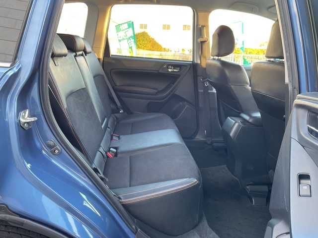 スバル フォレスター Xブレイク 神奈川県 2015(平27)年 5.4万km クォーツブルーP ワンオーナー/純正ディーラーナビ/(CD/DVD/SD/USB/BT/フルセグTV)/バックカメラ/衝突被害軽減ブレーキ/レーンキープアシスト/横滑り防止装置/レーダークルーズコントロール/アイドリングストップ/パドルシフト/ハーフレザーシート/D/N席シートヒーター/D/N席パワーシート/ETC/ルーフレール/純正フロアマット/オートライト/ステアリングスイッチ/スペアキー×1/保証書/取扱説明書