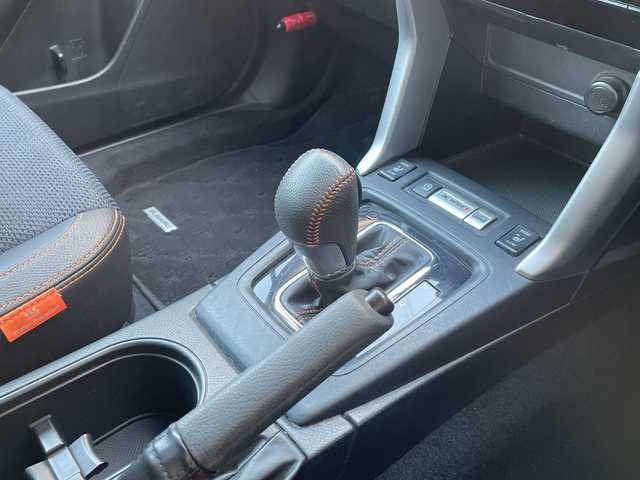 スバル フォレスター Xブレイク 神奈川県 2015(平27)年 5.4万km クォーツブルーP ワンオーナー/純正ディーラーナビ/(CD/DVD/SD/USB/BT/フルセグTV)/バックカメラ/衝突被害軽減ブレーキ/レーンキープアシスト/横滑り防止装置/レーダークルーズコントロール/アイドリングストップ/パドルシフト/ハーフレザーシート/D/N席シートヒーター/D/N席パワーシート/ETC/ルーフレール/純正フロアマット/オートライト/ステアリングスイッチ/スペアキー×1/保証書/取扱説明書