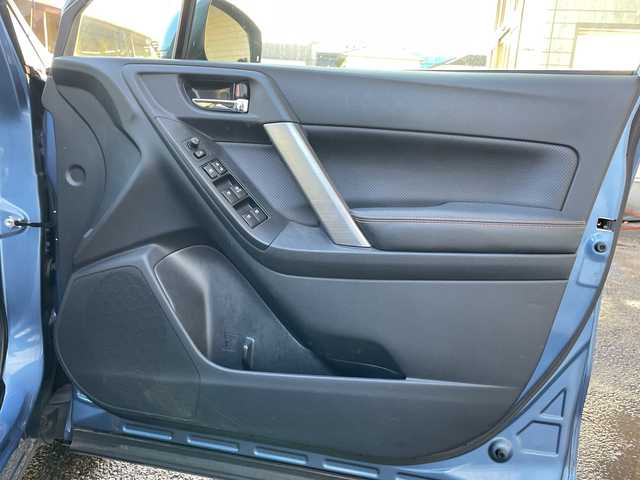 スバル フォレスター Xブレイク 神奈川県 2015(平27)年 5.4万km クォーツブルーP ワンオーナー/純正ディーラーナビ/(CD/DVD/SD/USB/BT/フルセグTV)/バックカメラ/衝突被害軽減ブレーキ/レーンキープアシスト/横滑り防止装置/レーダークルーズコントロール/アイドリングストップ/パドルシフト/ハーフレザーシート/D/N席シートヒーター/D/N席パワーシート/ETC/ルーフレール/純正フロアマット/オートライト/ステアリングスイッチ/スペアキー×1/保証書/取扱説明書