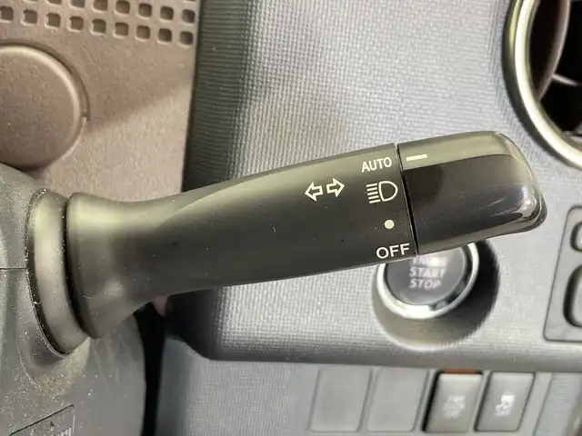 トヨタ スペイド F クイーンⅢ 栃木県 2018(平30)年 5.2万km ホワイトパールクリスタルシャイン 純正メモリナビ/（CD/フルセグTV/Bluetooth/SD）/ETC/片側パワースライドドア/禁煙車/オートライト/HIDヘッドライト/横滑り防止装置/スマートキー/プッシュスタート/アイドリングストップ/純正フロアマット/ウィンカーミラー/メッキミラー/ドアバイザー